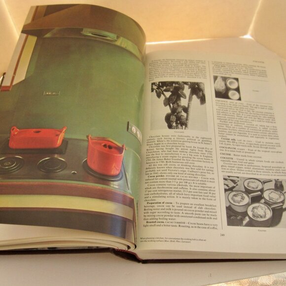 Larousse Gastronomique by Prosper Montagne 1977 English Text HC Crown Publishers - Picture 3 of 9